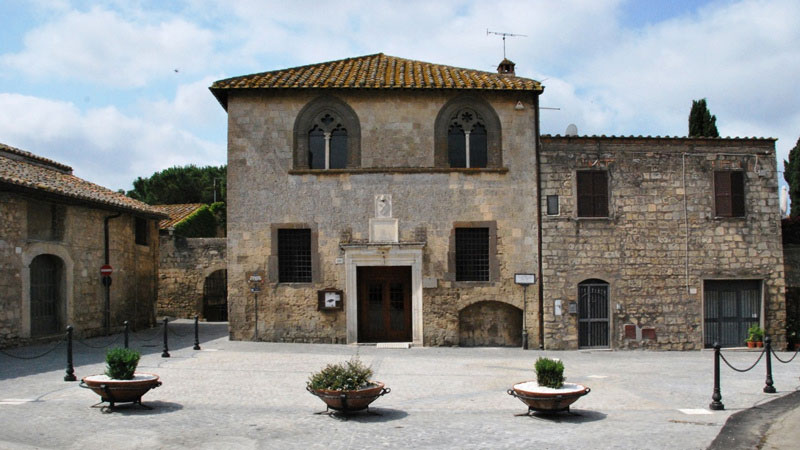 Tarquinia, Inner city